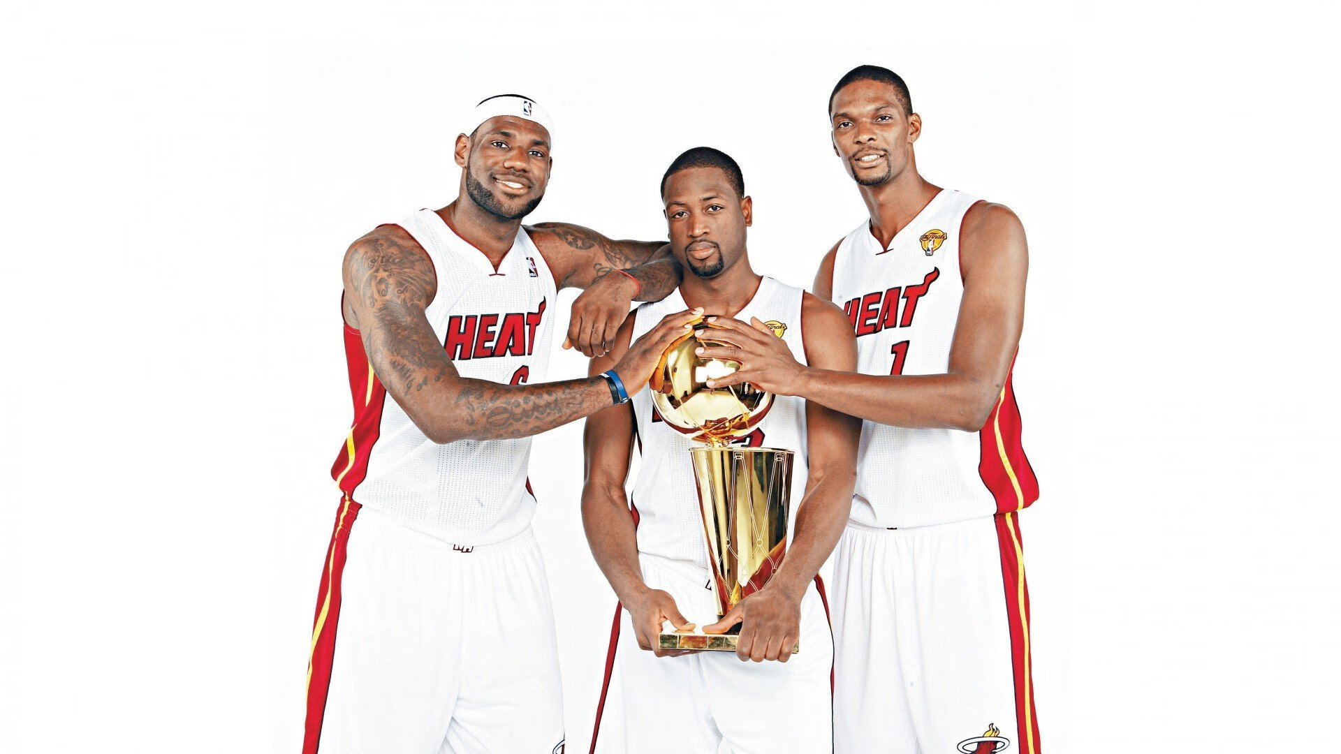 开云体育-德甲争冠夜与伦纳德满分之战，跨越体育的巅峰对决